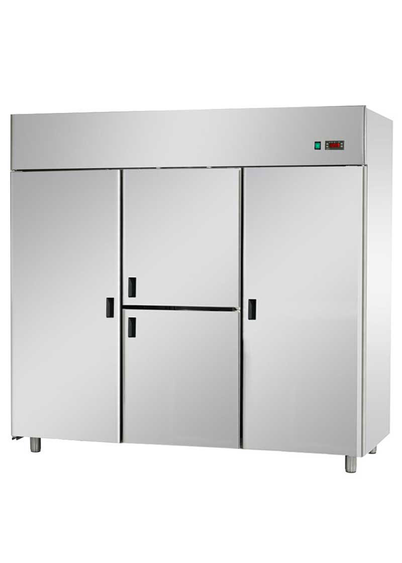4-дверный холодильный шкаф модели GN